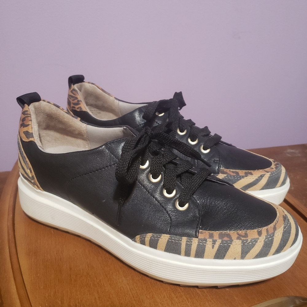 Naturalizer Sneakers Animal Print